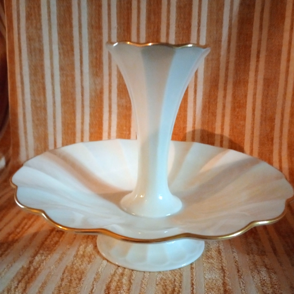 Lenox Fine China Ivory W/Gold Trim Epergne